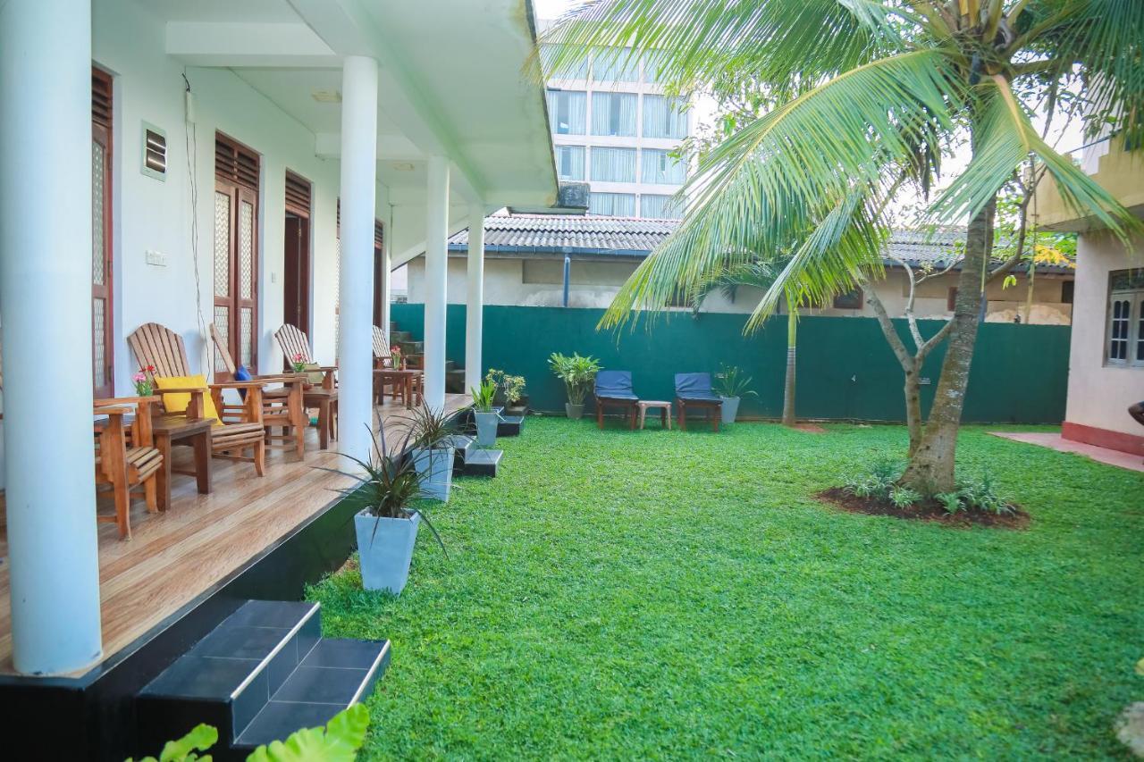 Hasaranga Holiday House Hikkaduwa Eksteriør bilde