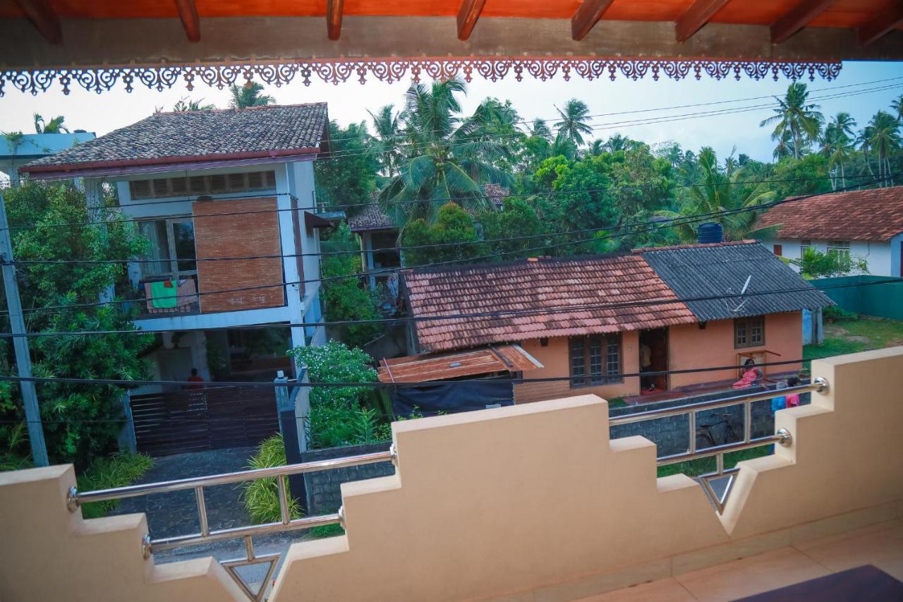 Hasaranga Holiday House Hikkaduwa Eksteriør bilde